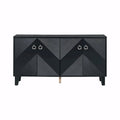 Schrank im Light-Luxury-Stil mit geometrischen Mustern