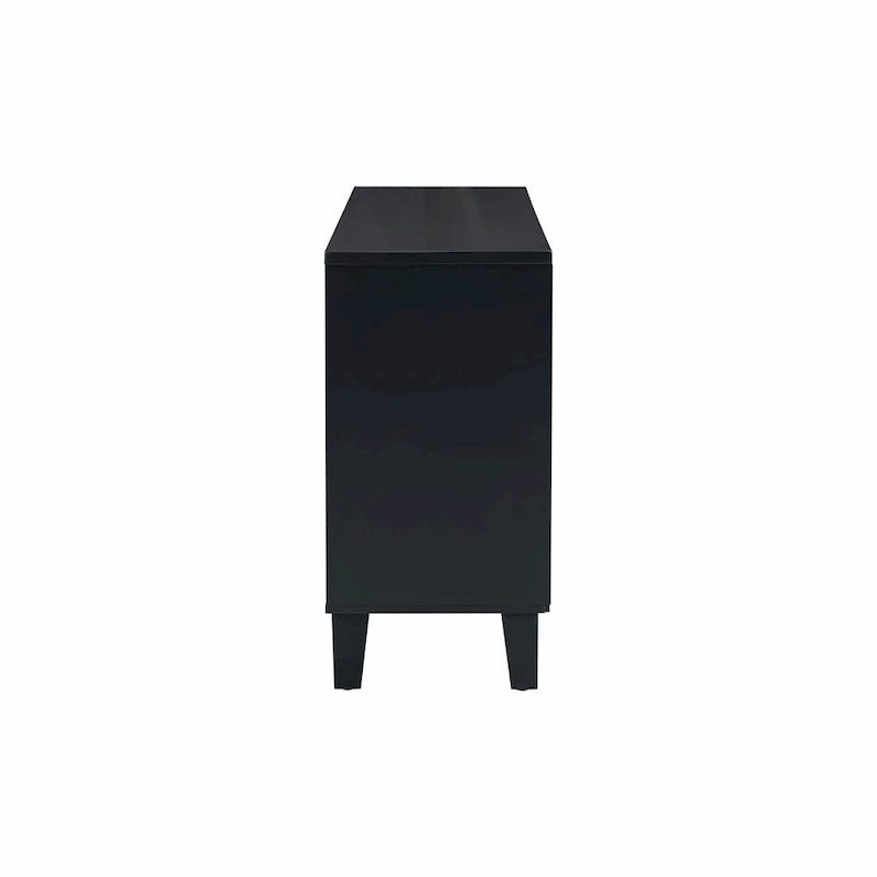 Schrank im Light-Luxury-Stil mit geometrischen Mustern