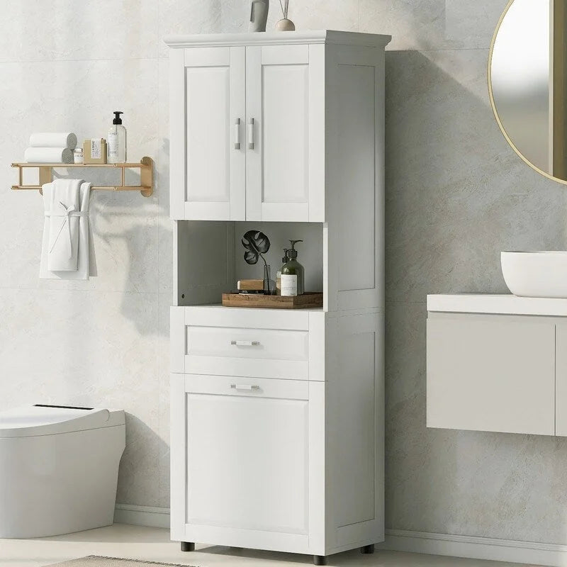 Hoher Badezimmerschrank mit Wäsche- und Stauraumschrank